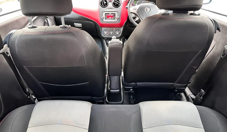 Alpha Romeo Mito 2015 full