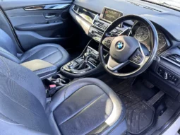 BMW 225-Xe 2017 full