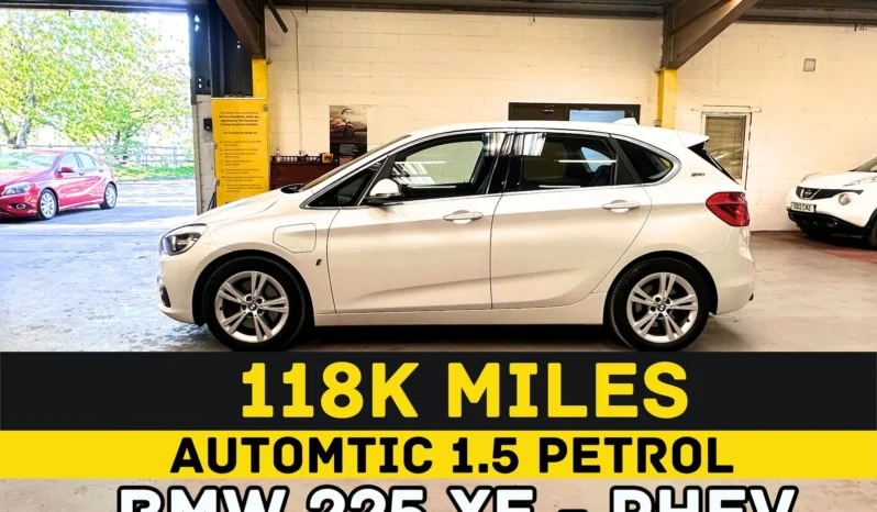 BMW 225-Xe 2017 full