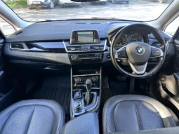 BMW 225-Xe 2017 full