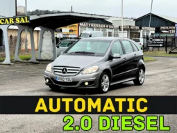 Mercedes-Benz B200 2011 full