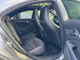 Mercedes-Benz CLA 2013 full