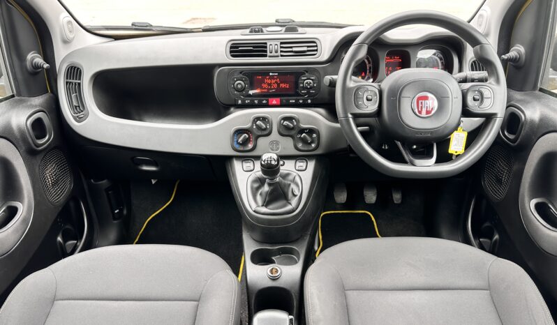 
								2018 Fiat Panda Waze 1.2 Petrol_MANUAL 12m MOT_78k Miles_Srvc Hstry_x2 Keys full									