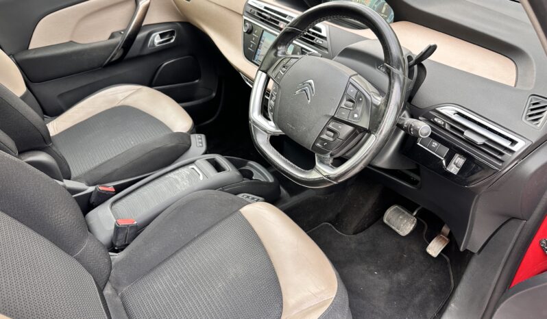 
								7 Seater_AUTOMATIC_1.6 Diesel 2015 Citroen C4G_£20 Tax_10m MOT_120k Miles_Clucth & T-Belt DONE_Top Specs_x2 Keys_3 months Warranty* full									