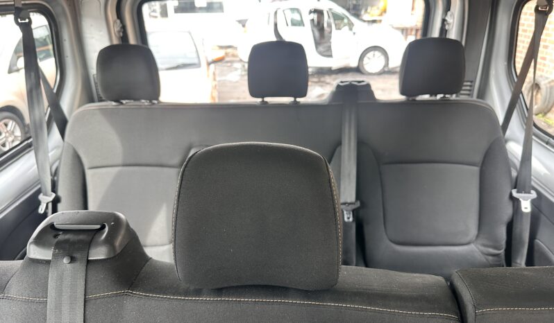 
								9 SEATER_1.6 Diesel_Manual 2015 Renault Traffic_7m MOT_145k Miles_x2 Keys_Bargain PRICE full									