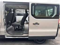 
										9 SEATER_1.6 Diesel_Manual 2015 Renault Traffic_7m MOT_145k Miles_x2 Keys_Bargain PRICE full									